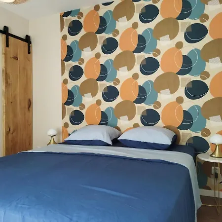 Centre-ville, Climatisation, Spa, Garage Апартаменты *